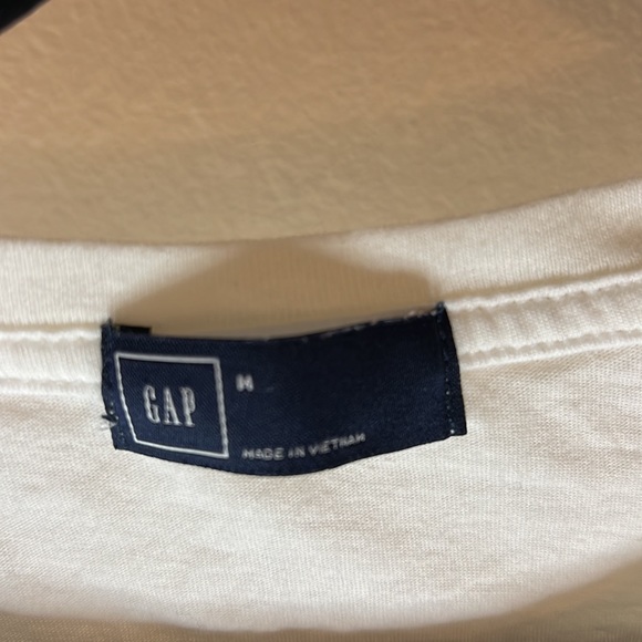 GAP tee - Picture 4 of 9